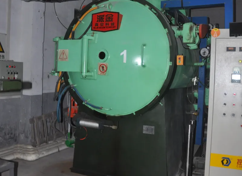 トップカットの製造施設